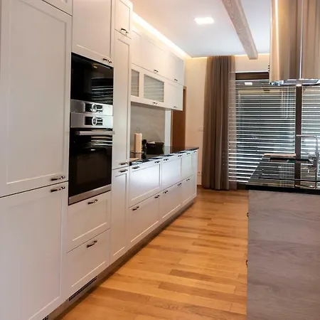 Luxury House Tale